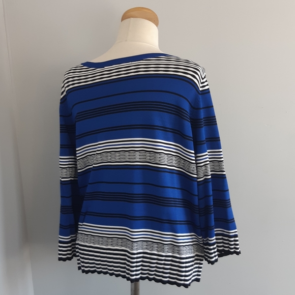 Willow & Thread Sweater Size XL - Picture 7 of 9